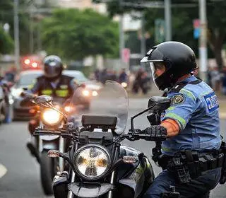 polícia civil apreende motocicleta