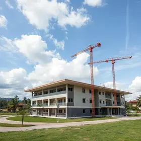megaestrutura escolar em Eunápolis
